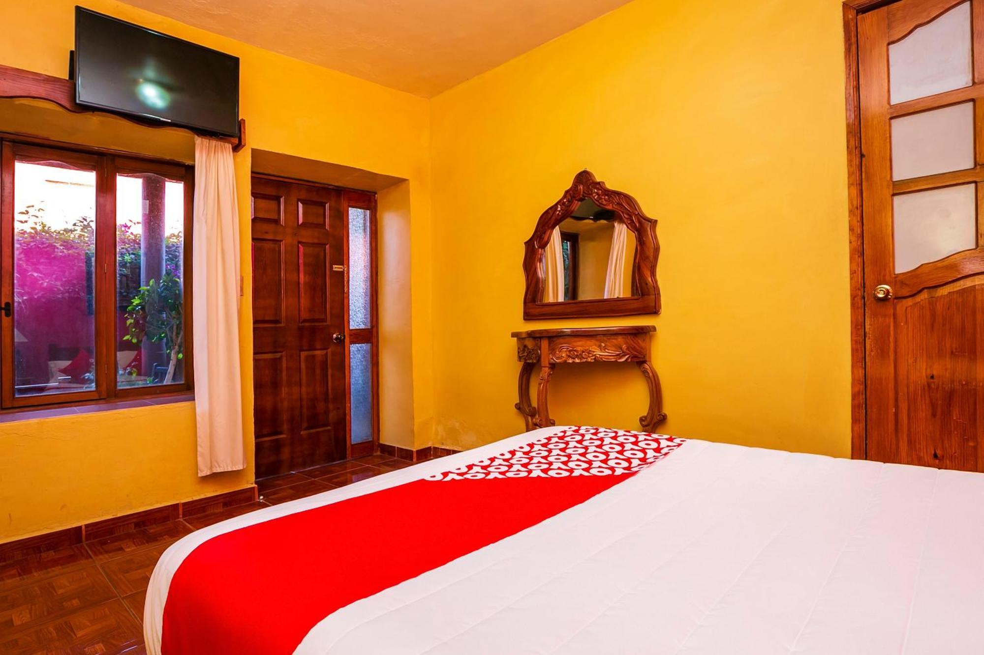 Oyo Posada De Los Angeles, Pátzcuaro Exterior foto